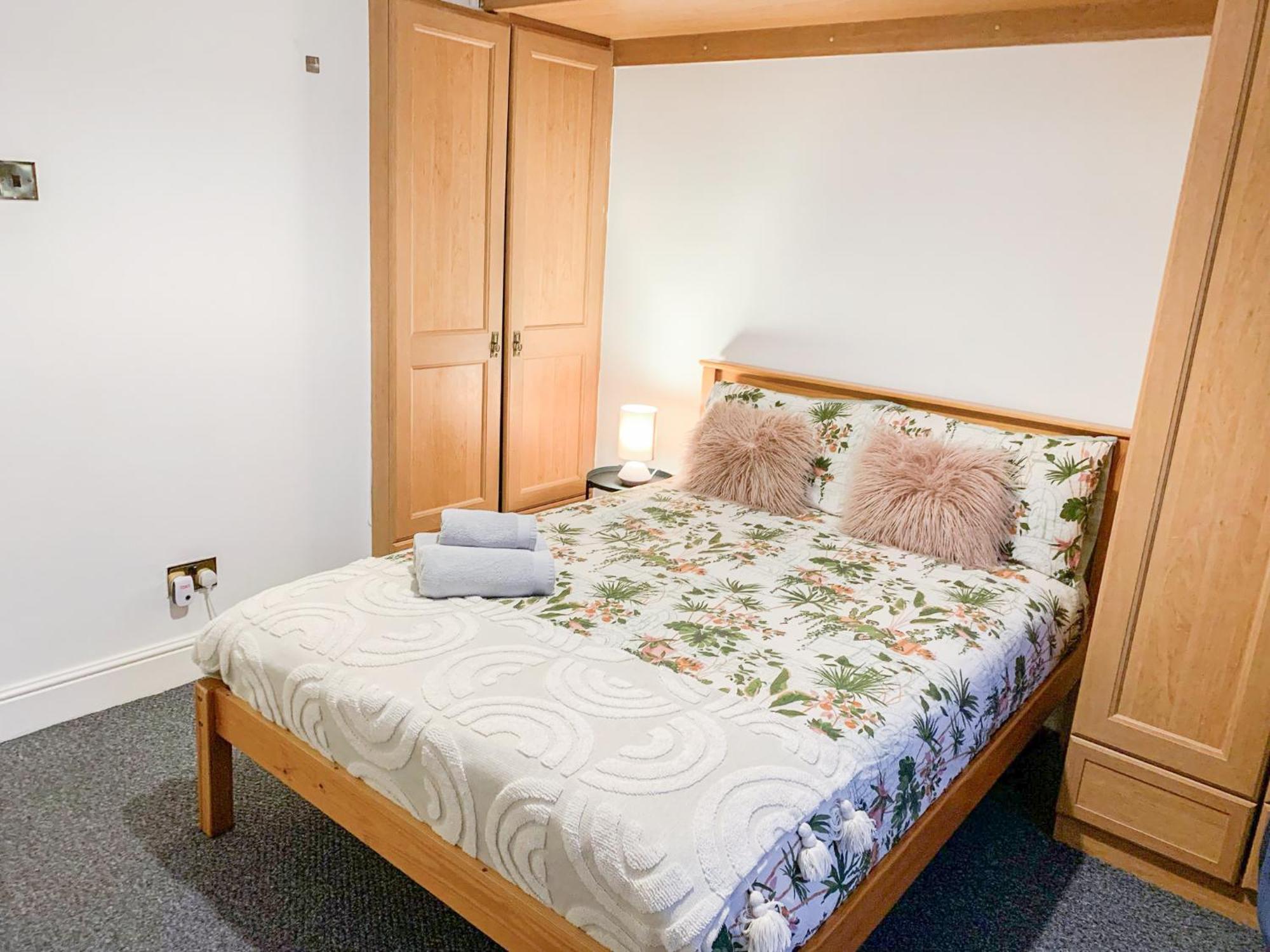 Cosy Apartments Near Hampstead Heath With Free On-Site Parking & Private Gardens, Golders Green لندن المظهر الخارجي الصورة