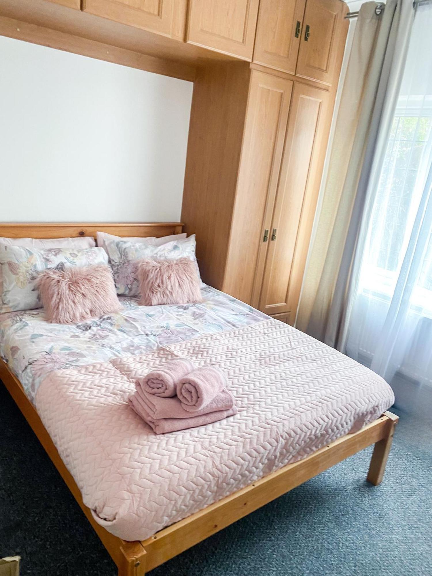 Cosy Apartments Near Hampstead Heath With Free On-Site Parking & Private Gardens, Golders Green لندن المظهر الخارجي الصورة