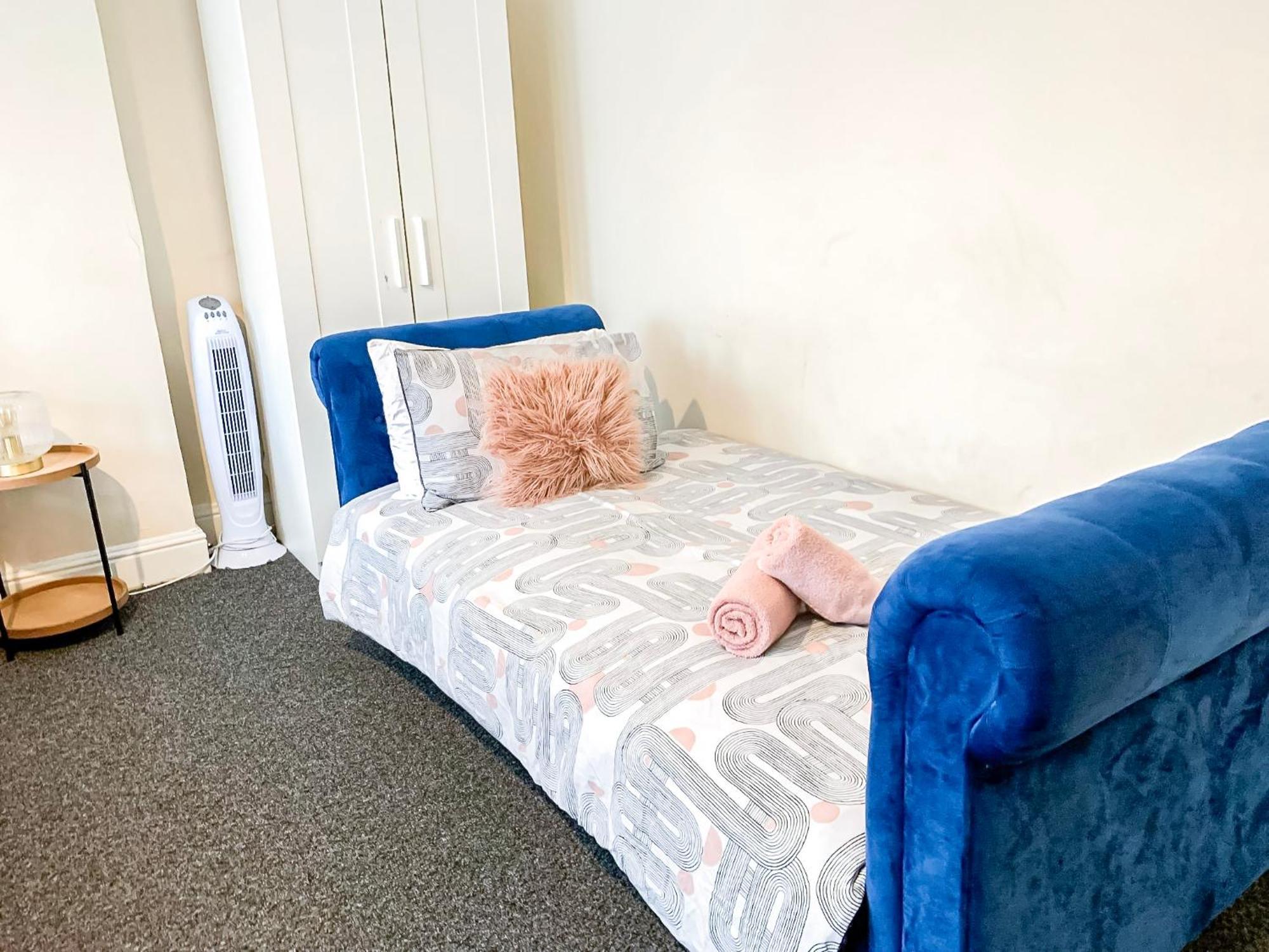 Cosy Apartments Near Hampstead Heath With Free On-Site Parking & Private Gardens, Golders Green لندن المظهر الخارجي الصورة